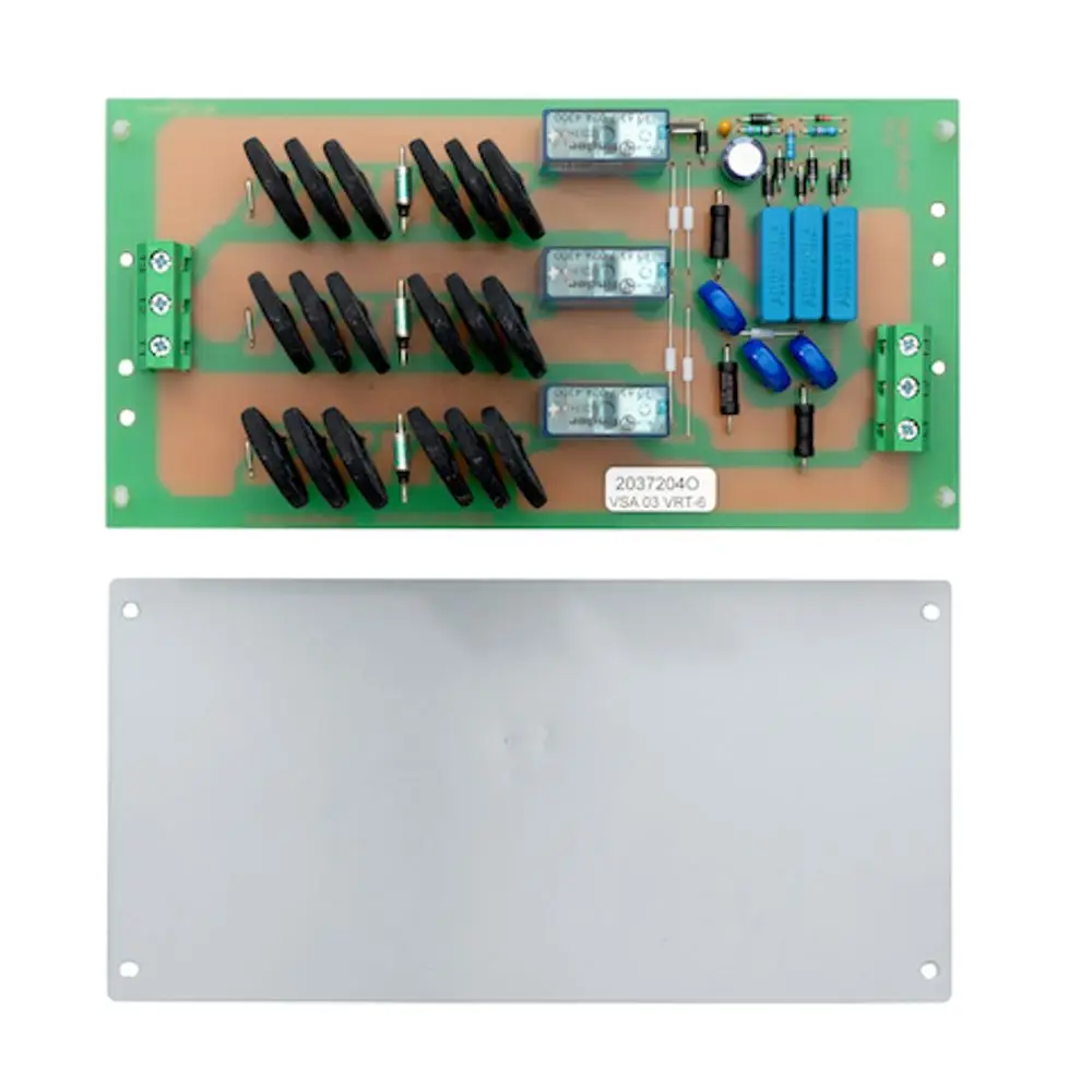 Leiterplatte mit mehreren Relais und elektronischen Bauteilen, verwendet in Produkten der Marke Roth, insbesondere in Anwendungen wie Wärmepumpen.